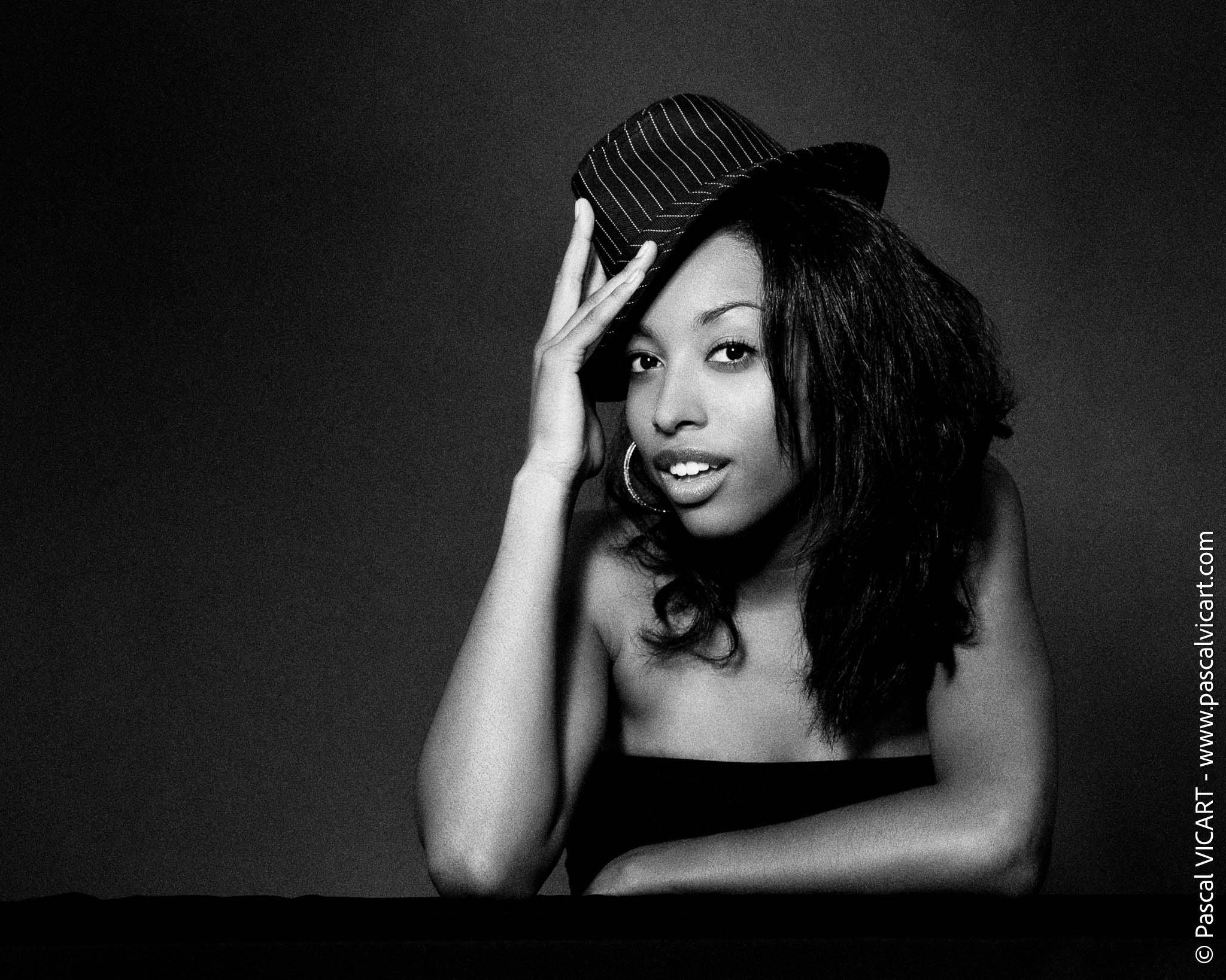  DSC2328 Modifier N&b Modifier